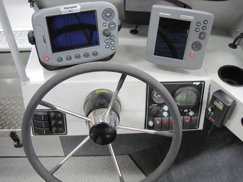 helm1.jpg
